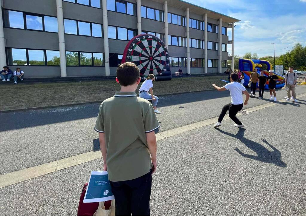 Défi sportif: la cible géante