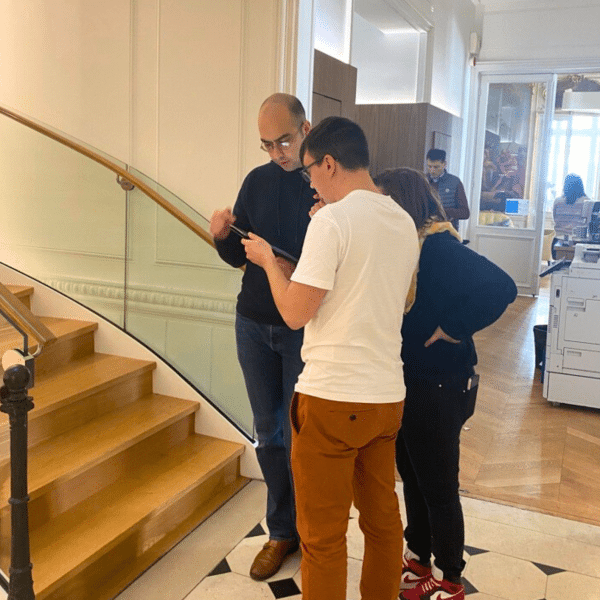 Jeu d'enquête entreprise