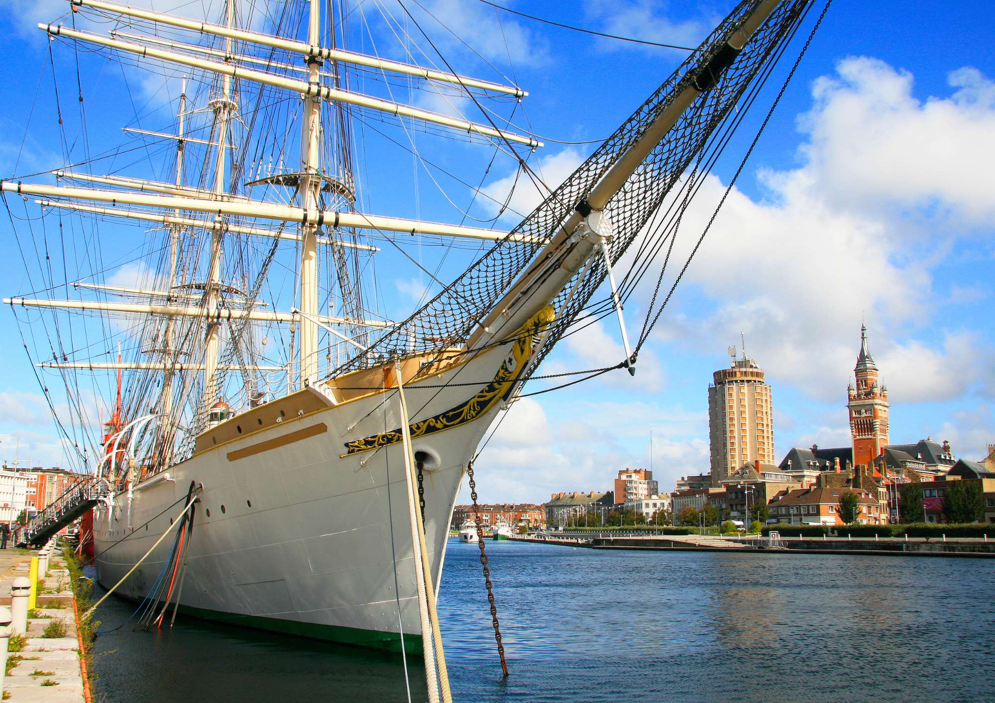 photo d'un bateau à Dunkerque
